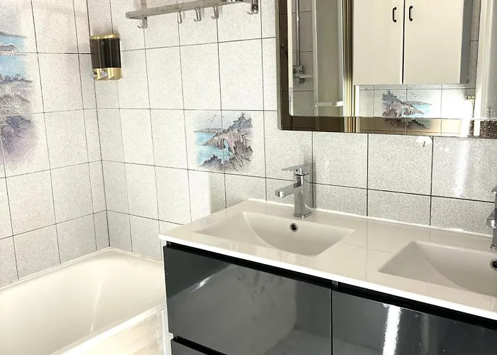 Chambre Tour Boucry Δωμάτια σε οικογενειακή κατοικία *